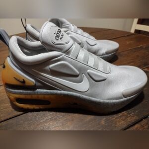 Men's Nike Air Omni Max Platinum Color Sneakers Like New Size 14